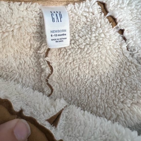 Baby gap brown shearling snowsuit sz 6-12m - Picture 3 of 4